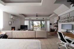 Netheravon Road (D17), Terrace #635529301